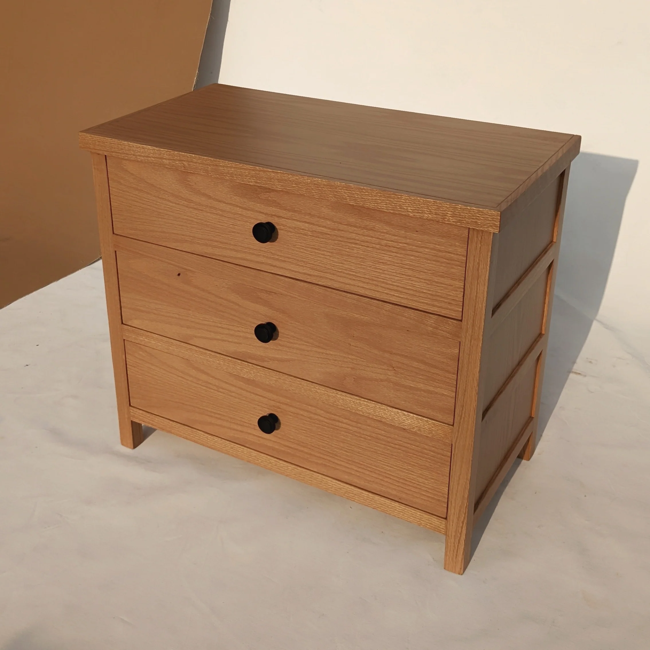 CHUNKY NIGHT STAND - Image 3