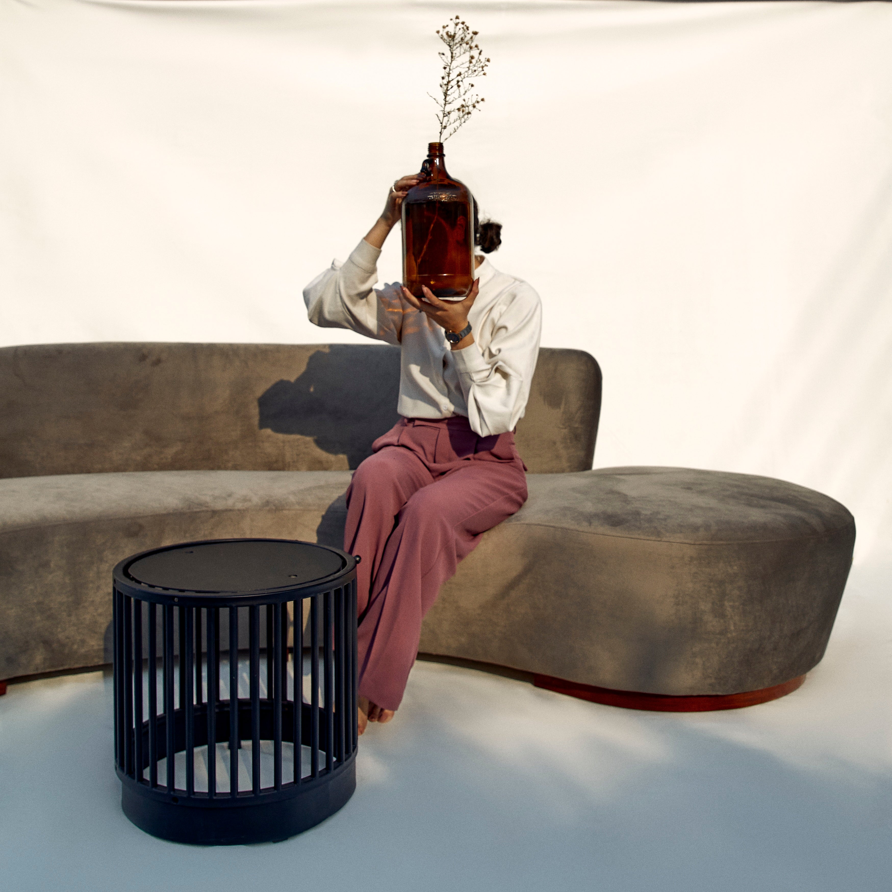 CONTOUR COUCH - Image 4