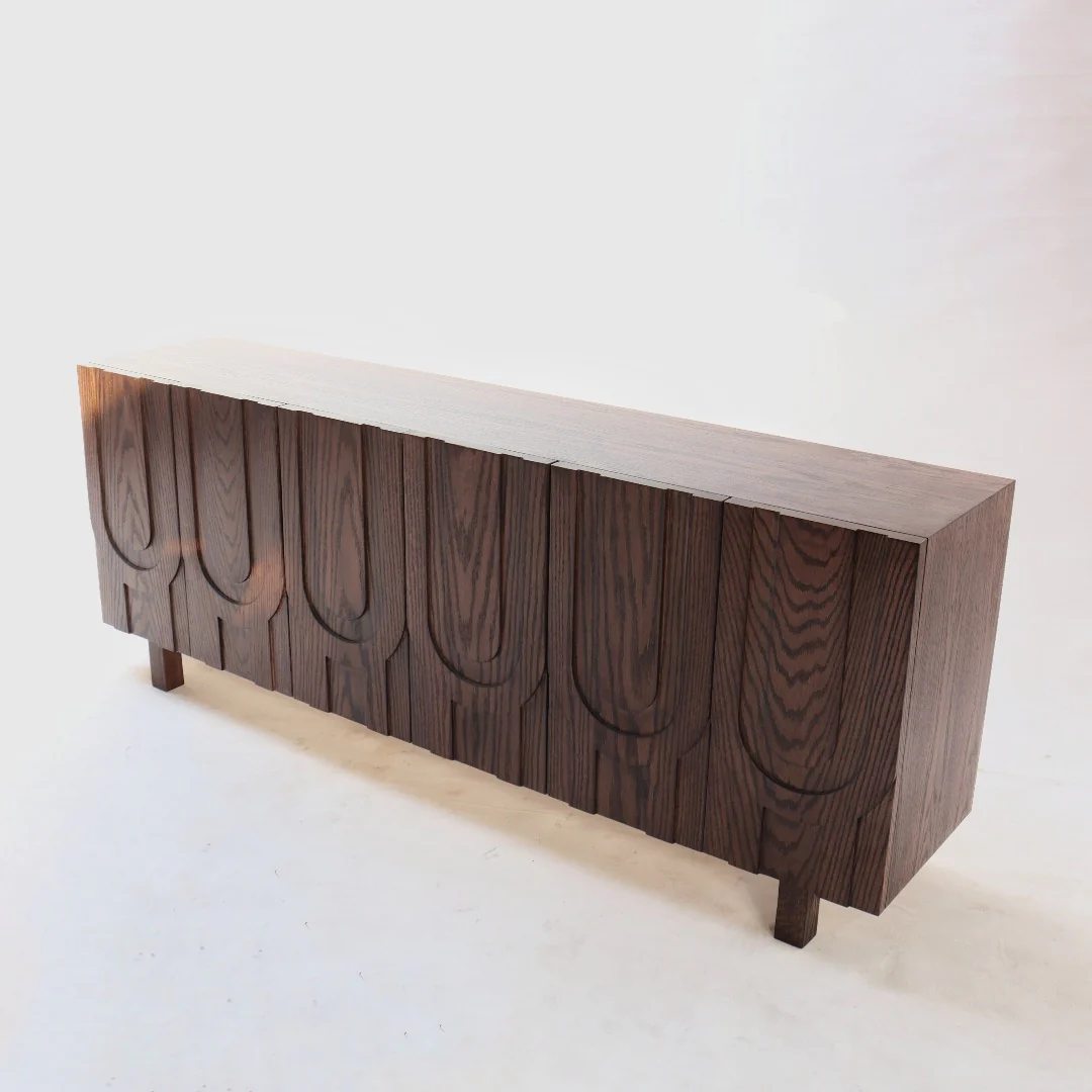 HORSE SHOE CONSOLE