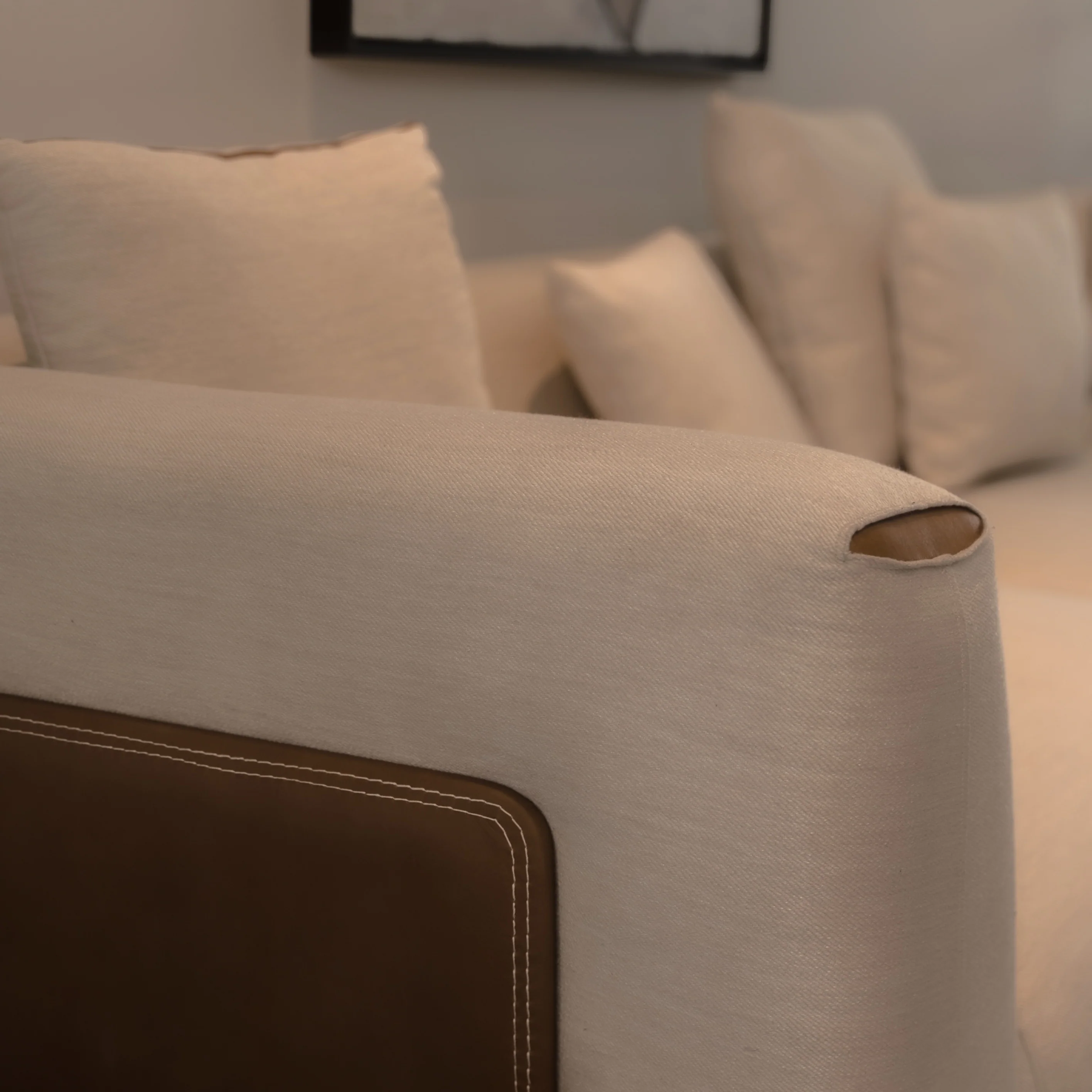 HUGO SOFA - Image 3