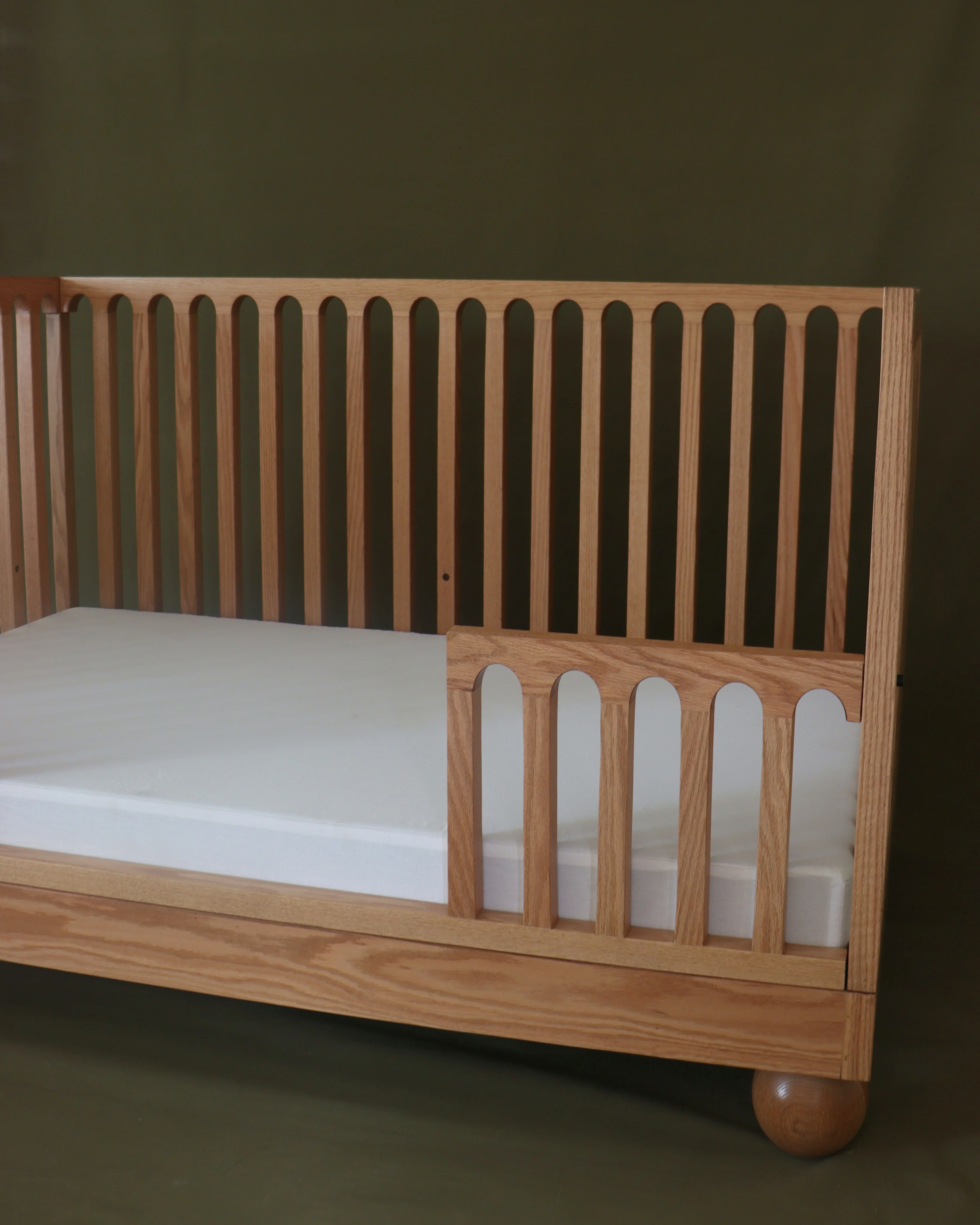 YARA CONVERTIBLE CRIB - Image 7